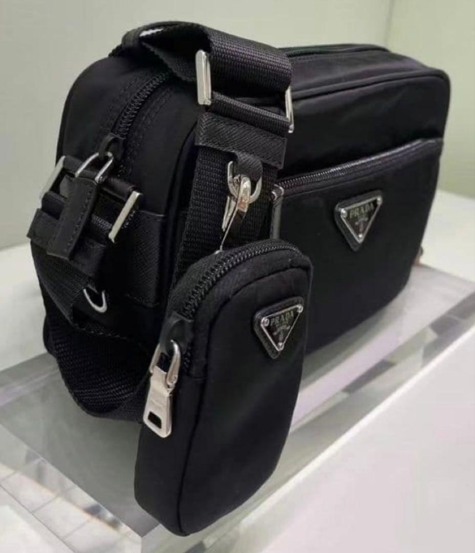 【並行輸入品】プラダ ショルダーバッグ