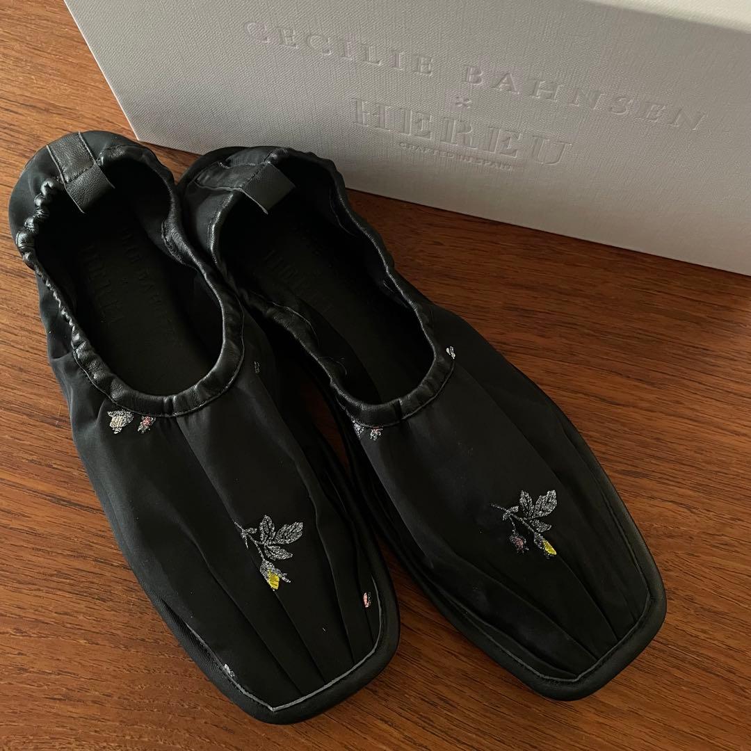 も*こ様 新品CECILIE BAHNSEN HEREU 刺繍フラットシューズ