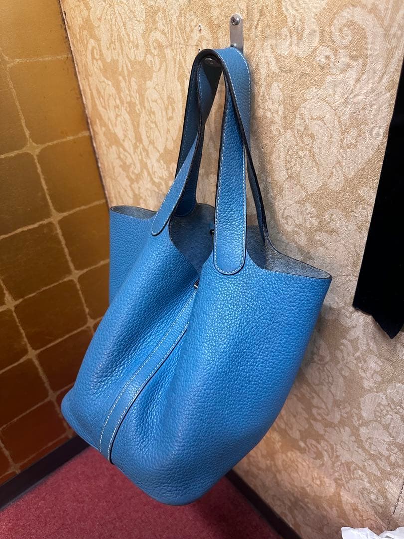 ヤ*ン様 エルメス ハンドバッグ ピコタンMM トリヨンクレマンス ブルー□K刻