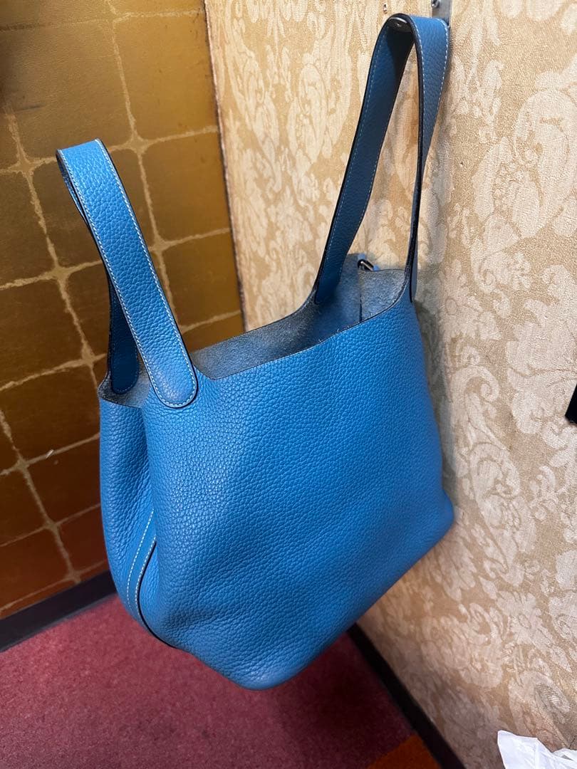 ヤ*ン様 エルメス ハンドバッグ ピコタンMM トリヨンクレマンス ブルー□K刻