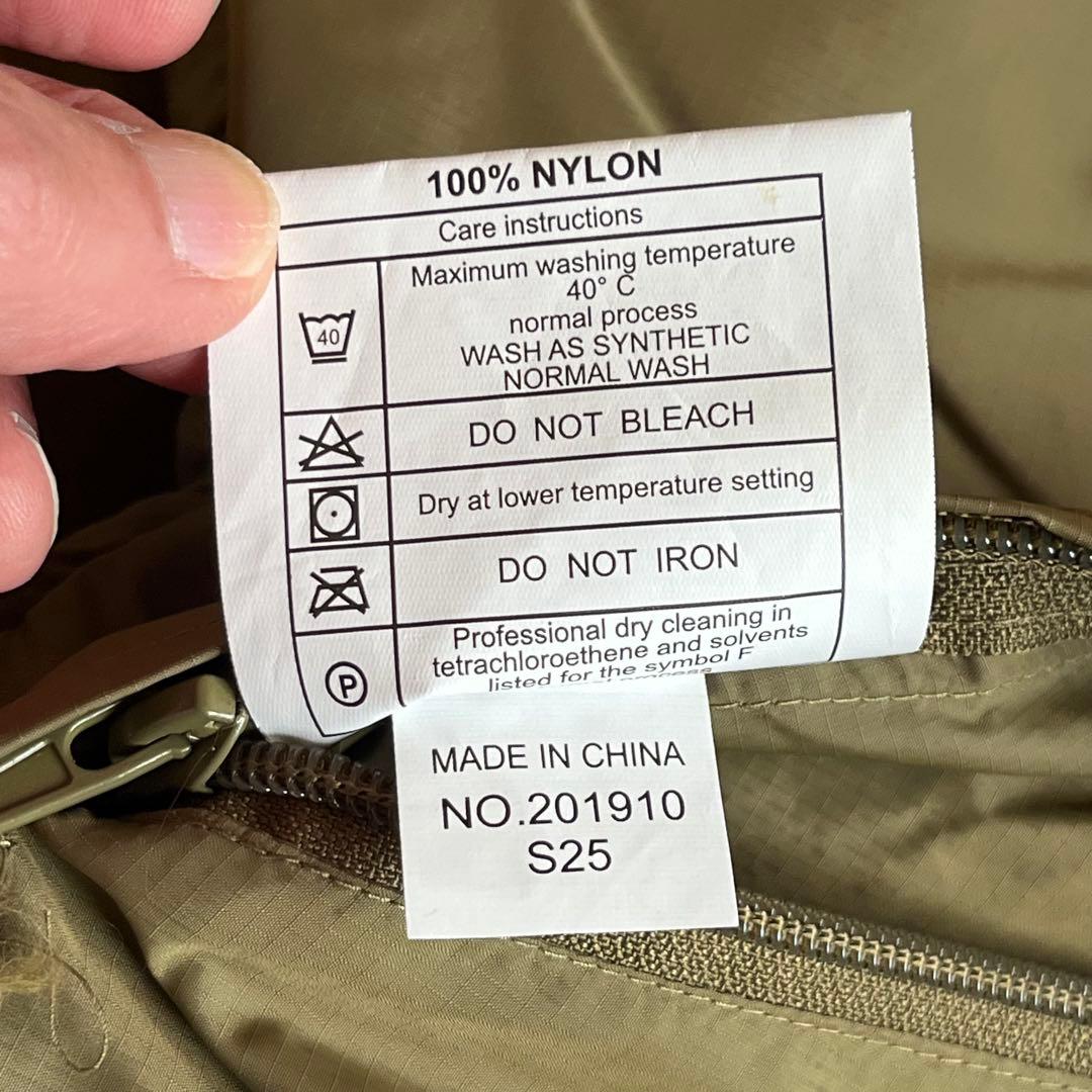 美品 イギリス軍 PCSサーマルジャケット160/80Small ［送料込み］