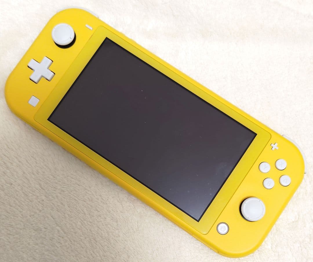 Nintendo SwitchLight イエロー 本体+充電器+外箱