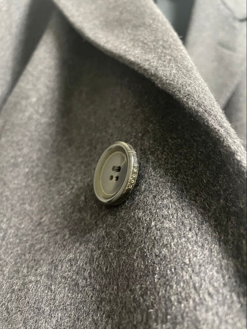 いぶいぶ　GUCCI グッチ4GT0F0 ロングコート