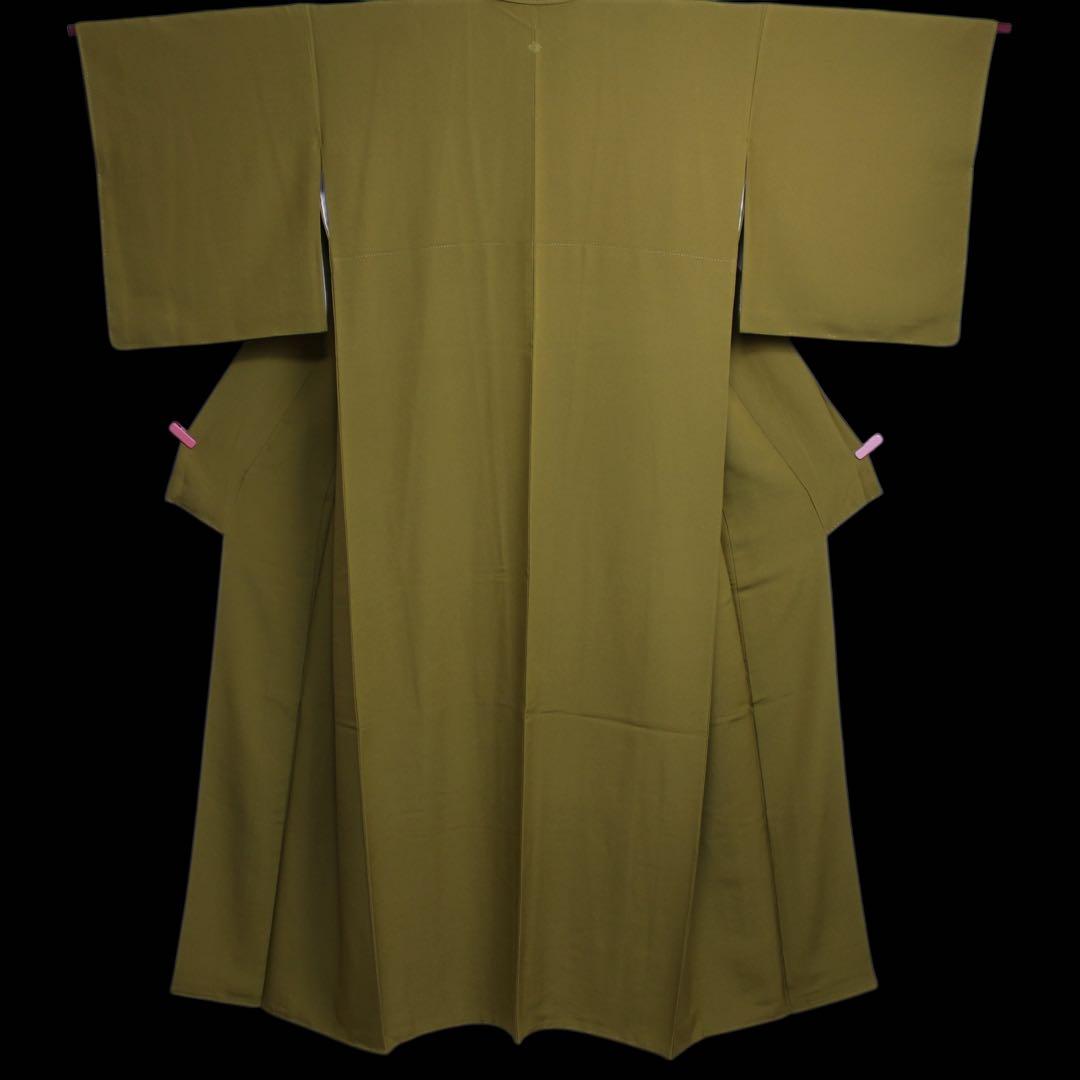 美品　縮緬地　一つ紋色無地着物/裄69 トールサイズ　カーキ色　d19