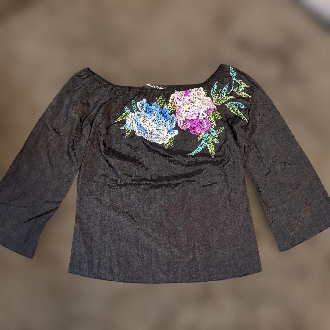 VIVIENNE TAM 刺繍花柄 オフショルダー 五分袖 トップス チュニック