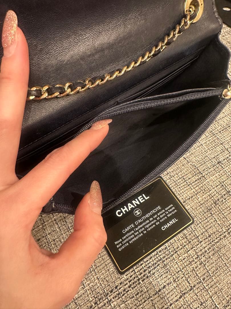 CHANEL ネイビー キルティング チェーンウォレット