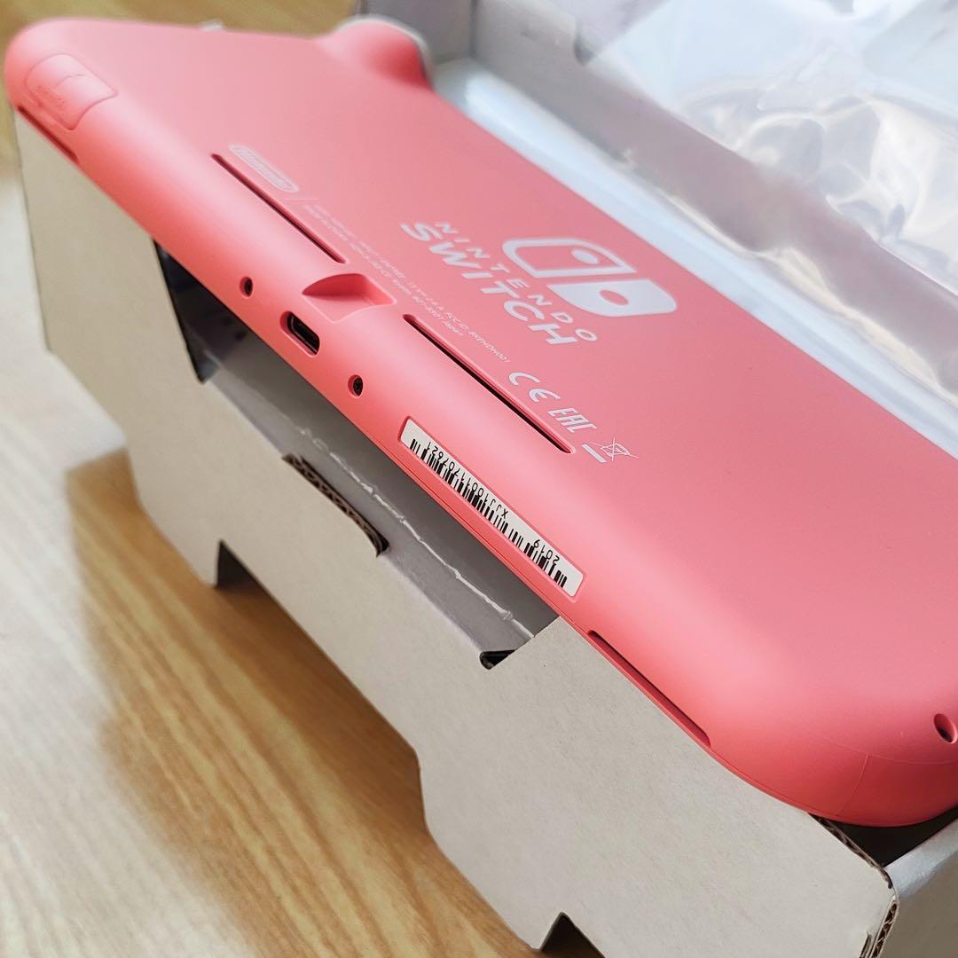 Nintendo Switch Lite コーラル ／ キャリングケース
