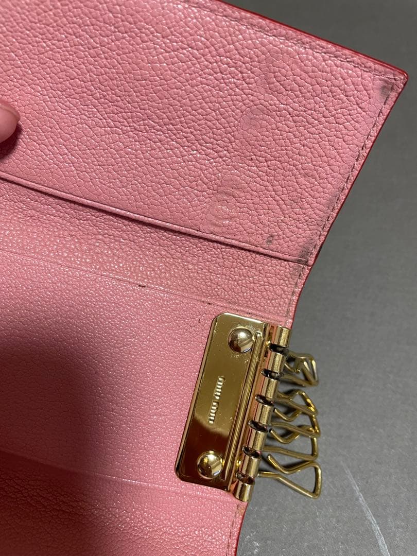 miumiu ラブレターキーケース