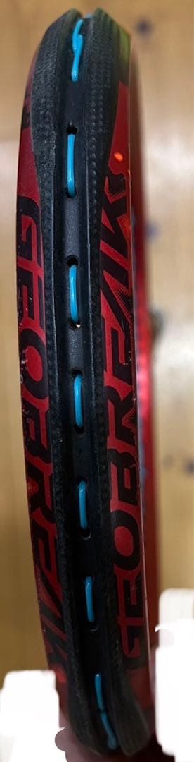GEOBREAK70s テニスラケット 赤　UL0