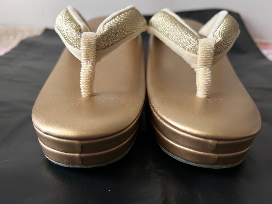 礼装用　ゴールド草履バックセット　　　　　　　正装用　フォーマル