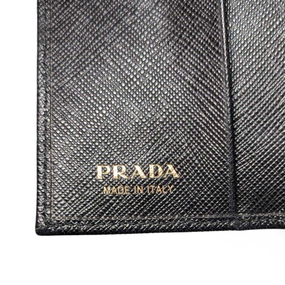 ぷりん【極美品】PRADA ブラックレザーキーケース