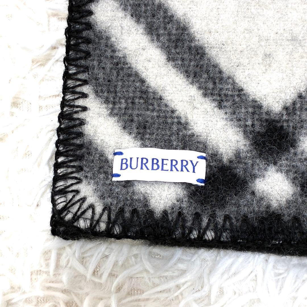 未使用保管品 バーバリー マフラー チェック柄 ホースロゴタグ ユニセックス 黒
