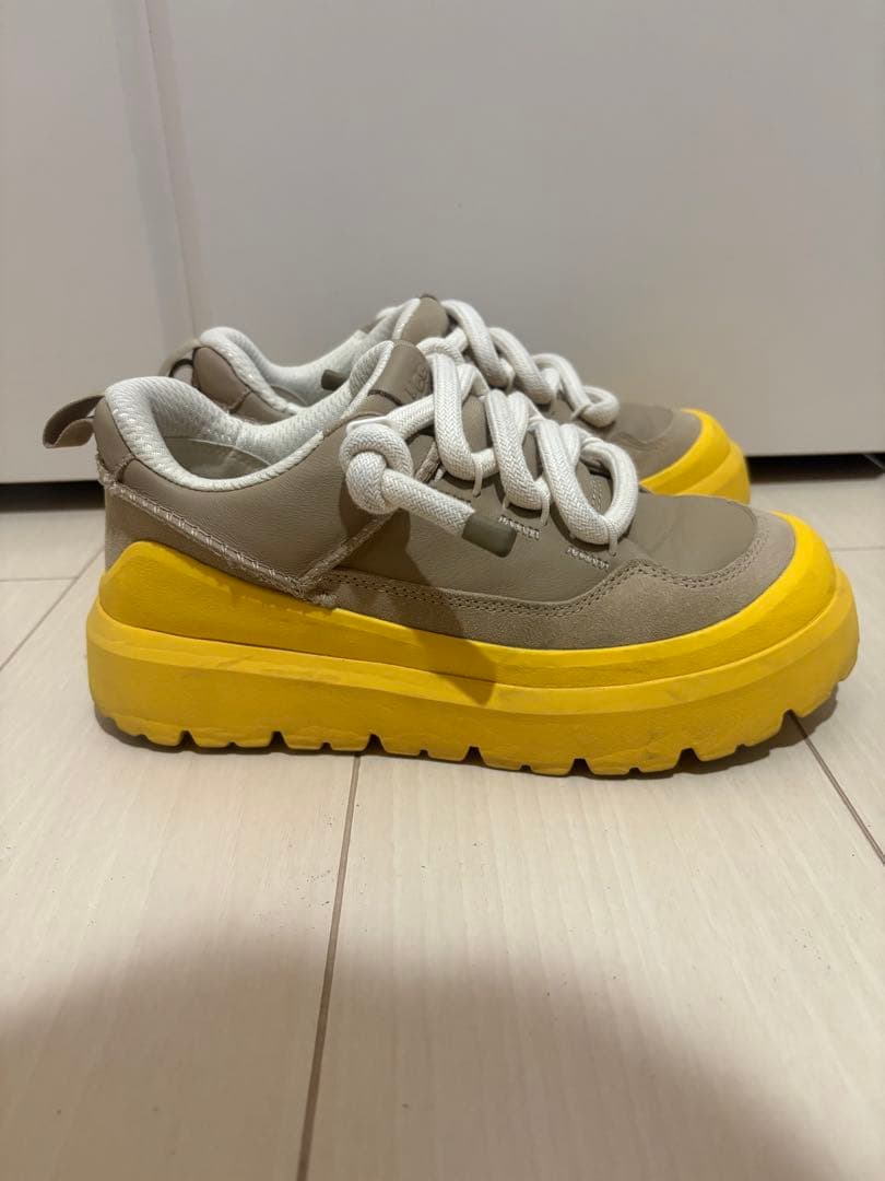 靴 UGG Heritage Utility Sneaker