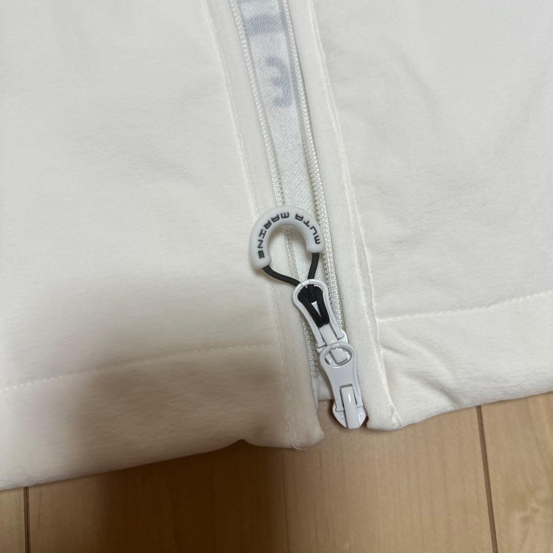 美品　ムータマリン　パーカー　レディース