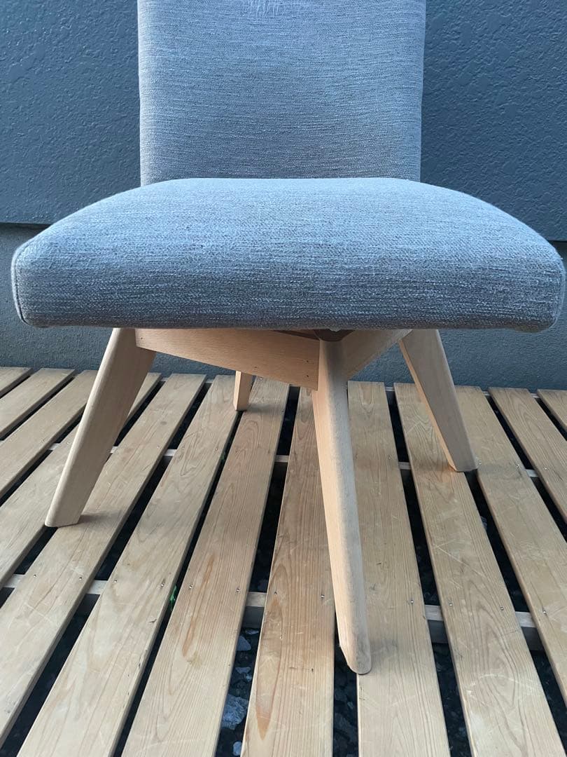 美品　ファブリックダイニングチェア(Nコレクション C-60S NA/NSF