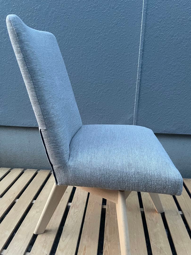 美品　ファブリックダイニングチェア(Nコレクション C-60S NA/NSF