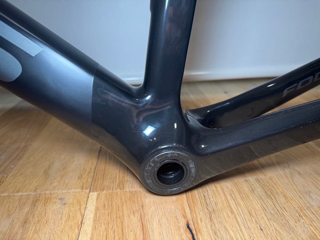 フレームセットFOCUS IZALCO MAX DISC 9　2022年