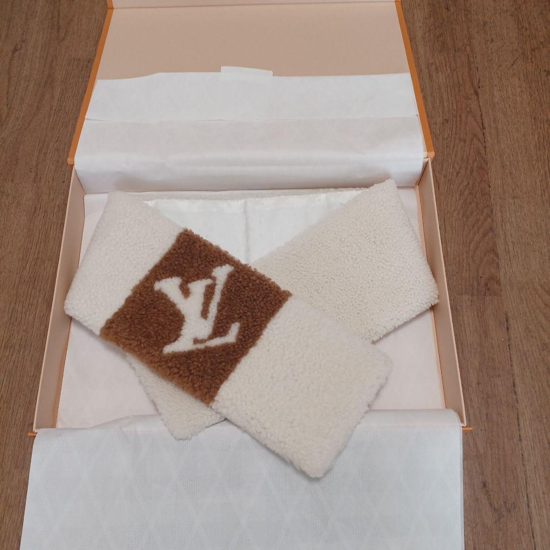 新品　未使用　ルイヴィトン　マフラー