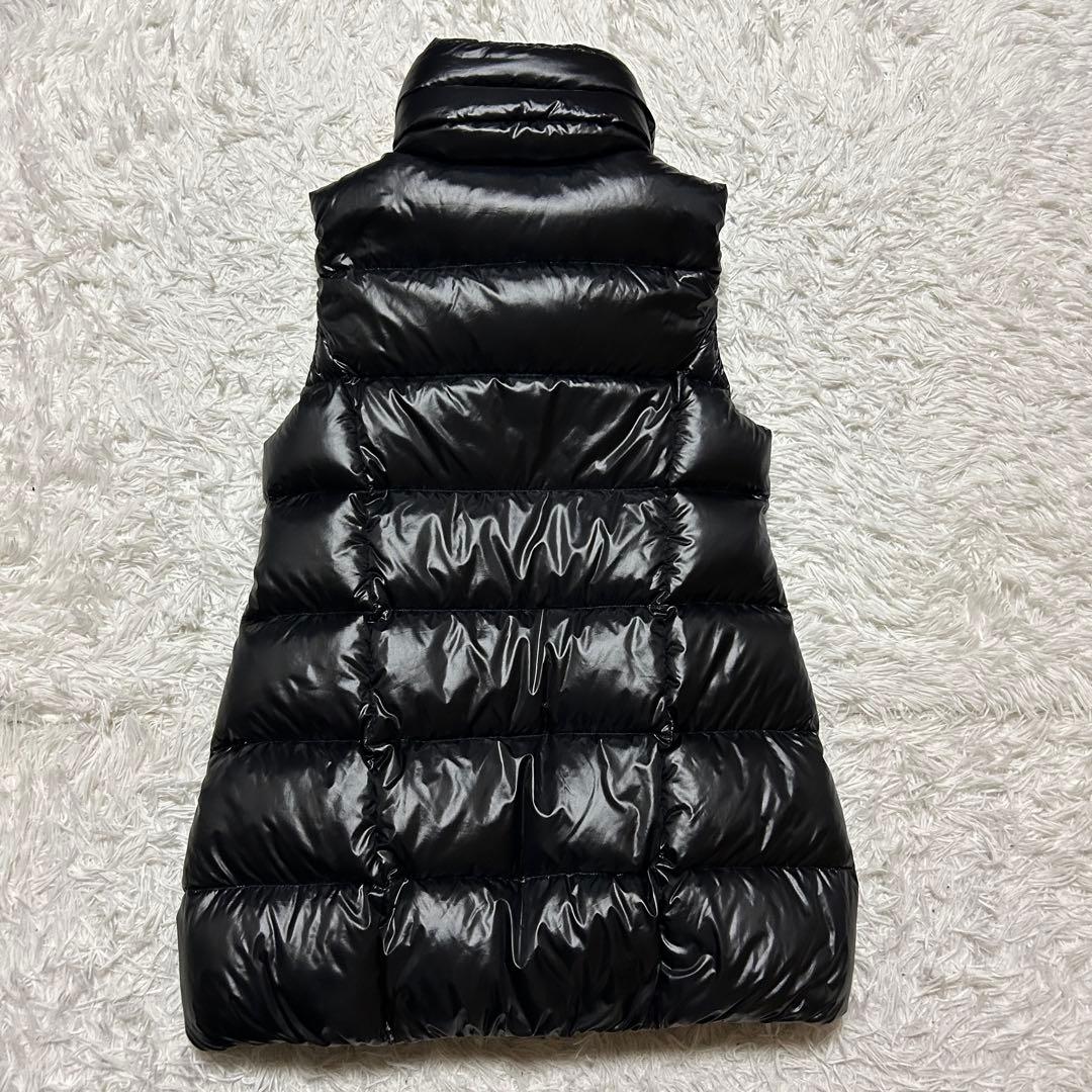 【希少】美品 タトラス ダウン ベスト 光沢 シャイニング L 黒 艶感 タグ