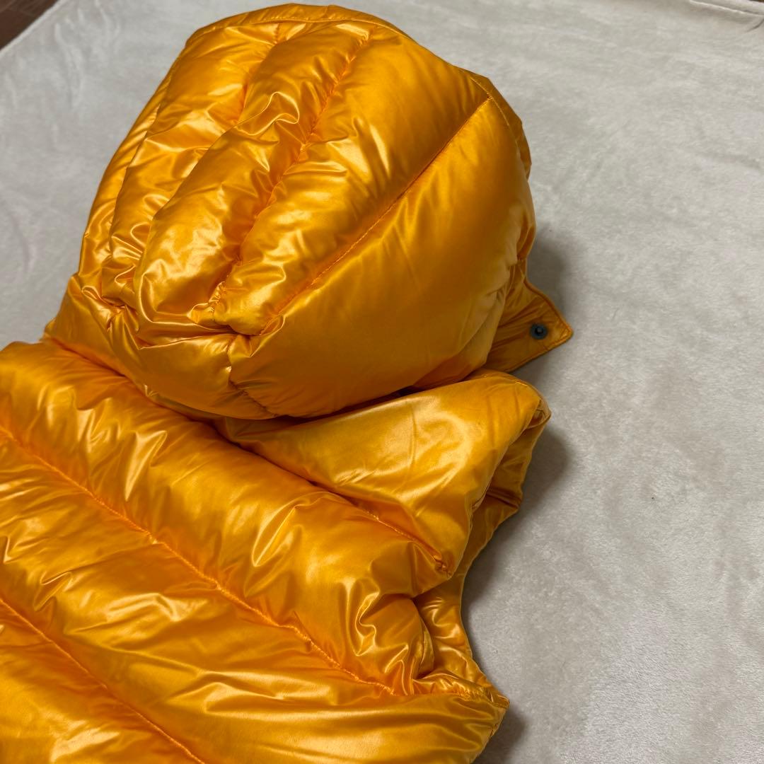 美品　タトラス　ダウンベスト　ポセイドン　黄色　02(M)