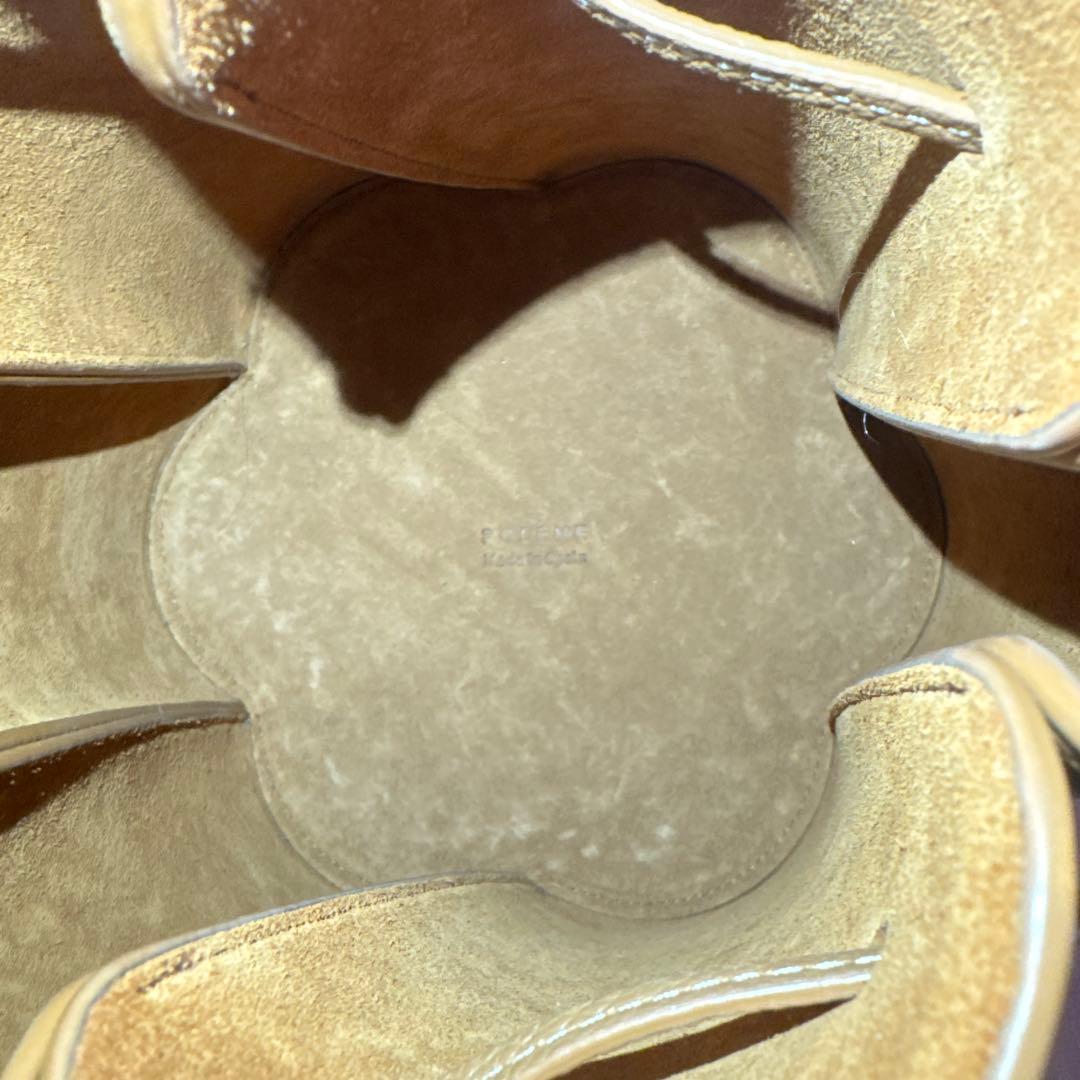 極美品　POLENE ポレーヌ　カヌレバック(大)