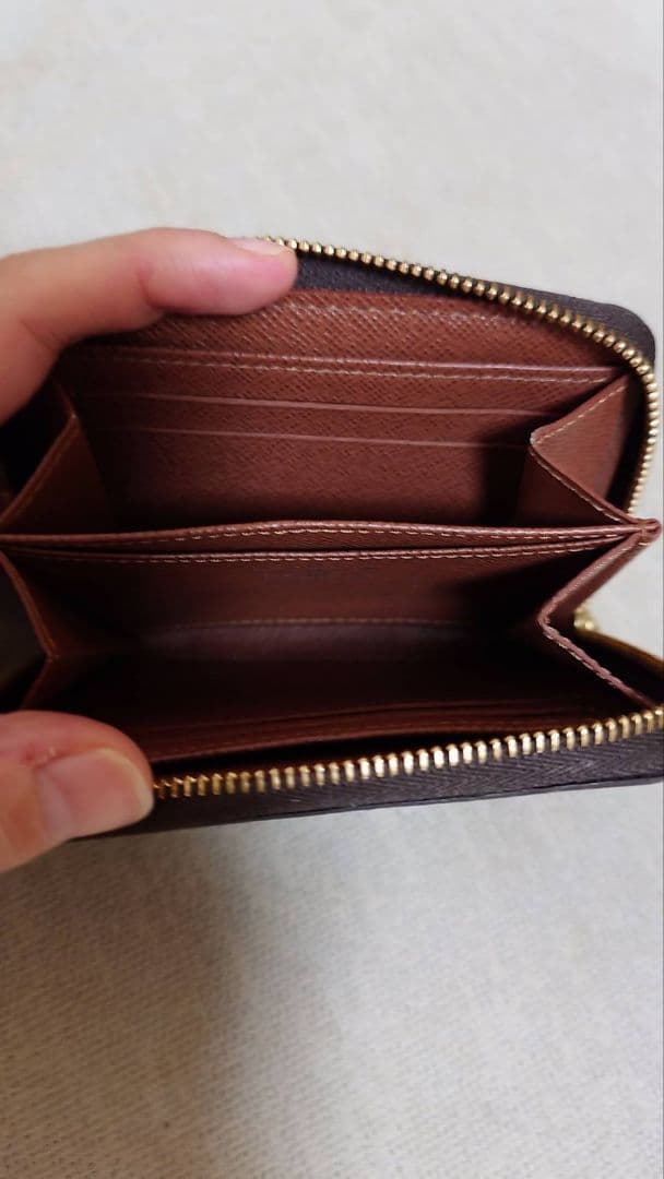 Louis Vuitton ジッピー・パース