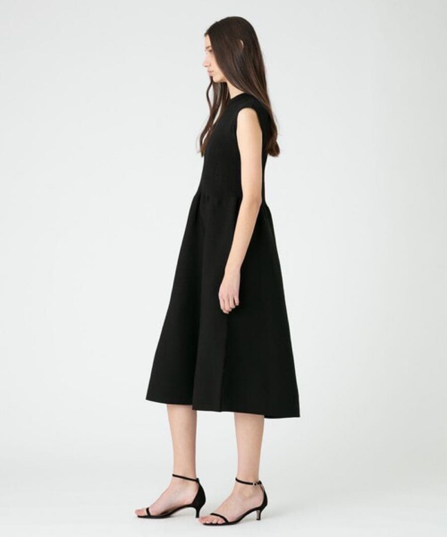 アルアバイル　ルルウィルビー ニットフレアーワンピース