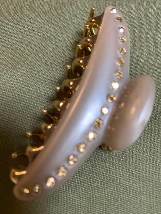 金額交渉依頼はご購入予定の方のみ acca ティアラクイーン　中サイズ