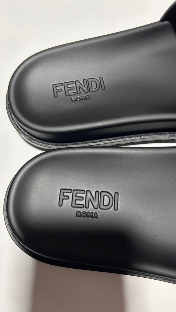 ＊美品破格＊ FENDI スライドサンダル