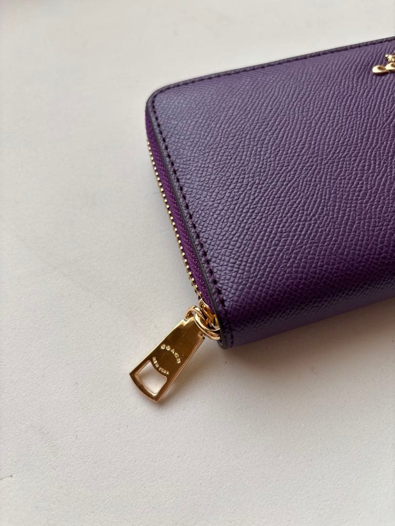 COACH パープル 長財布　新品　未使用