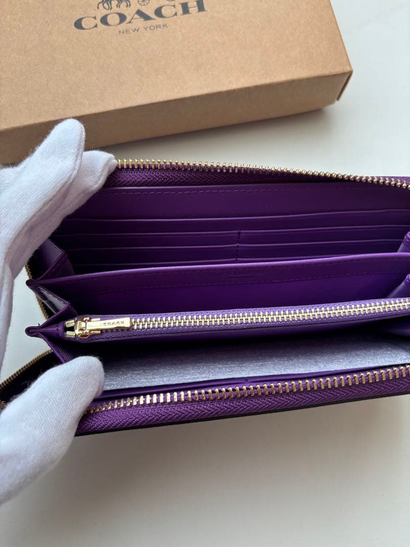 COACH パープル 長財布　新品　未使用