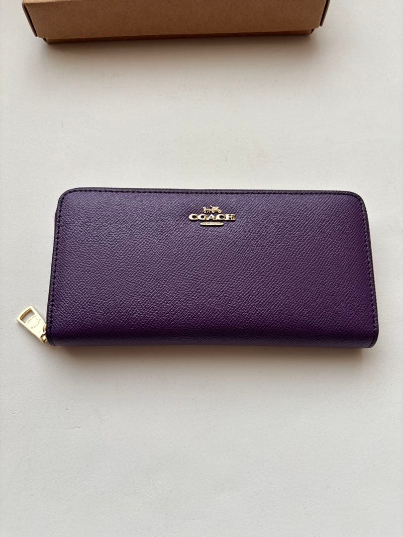 COACH パープル 長財布　新品　未使用