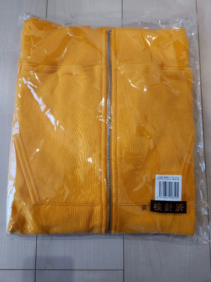 FRUITS ZIPPER　鎮西寿々歌　FC会員限定パーカー