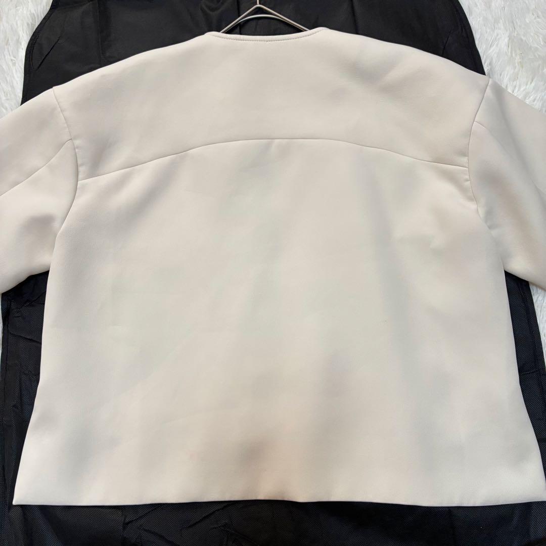ロペ　三尋木奈保さんコラボ ダブルジップ　ノーカラージャケット　S ホワイト