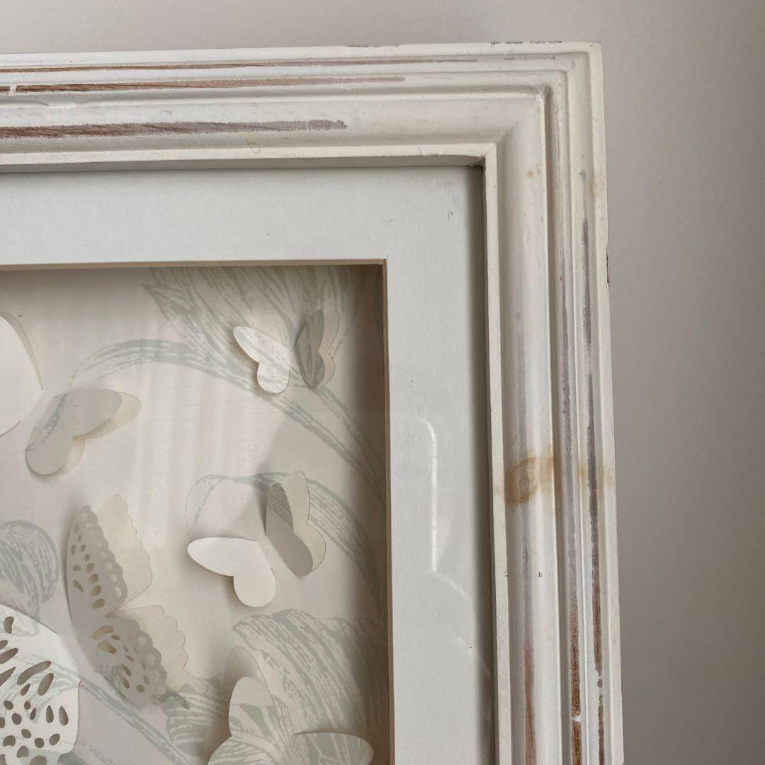 ユッコ　ローラアシュレイ バタフライフレーム　蝶　壁掛け