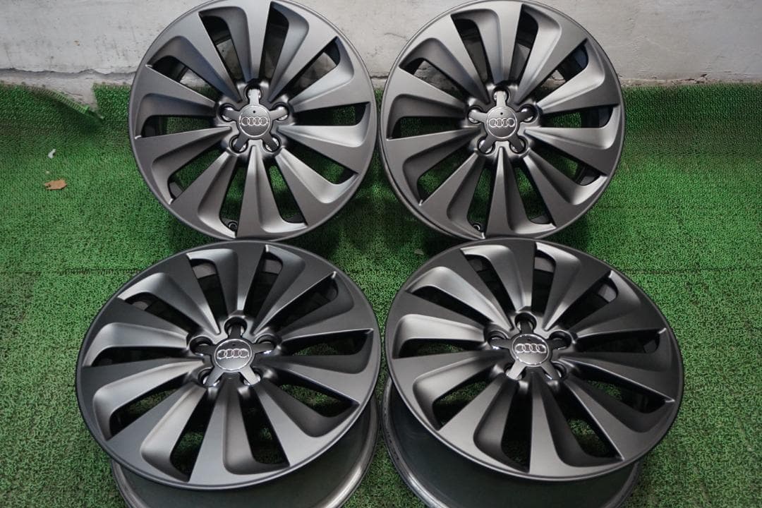 アウディ純正　カスタムブラックエディション　A4　A5　A6　A7　スタッドレス