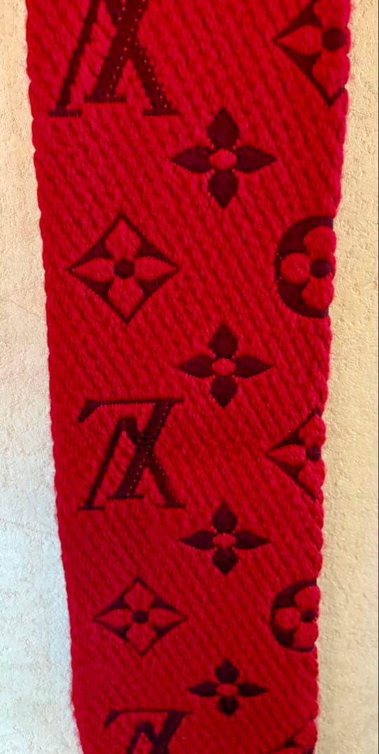 ルイ・ヴィトン ロゴマニア ルビ マフラー 美品 箱付き　購入証明書