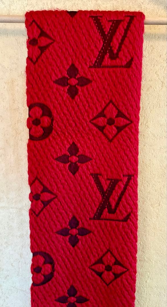 ルイ・ヴィトン ロゴマニア ルビ マフラー 美品 箱付き　購入証明書