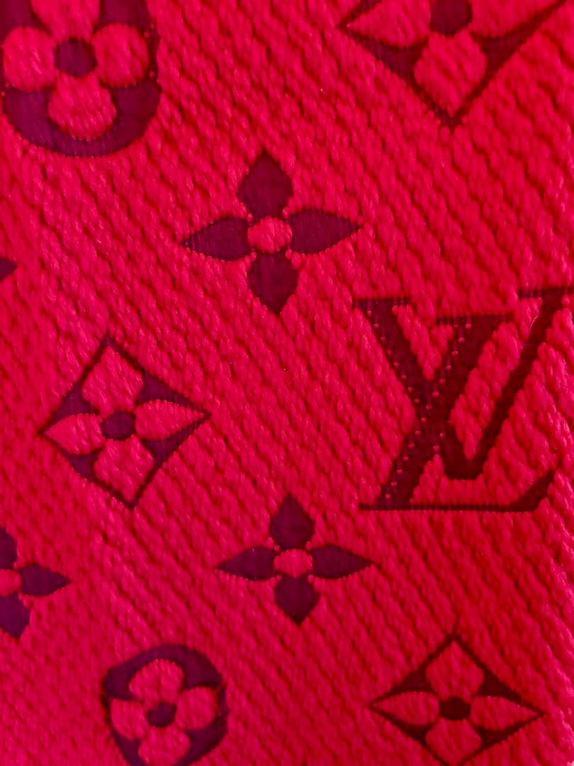 ルイ・ヴィトン ロゴマニア ルビ マフラー 美品 箱付き　購入証明書