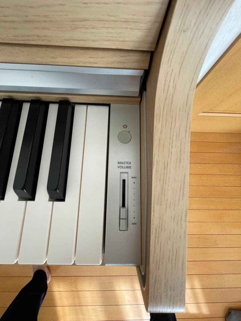 (^^)【引取り/購入者様輸送手配限定】河合電子ピアノ CN27
