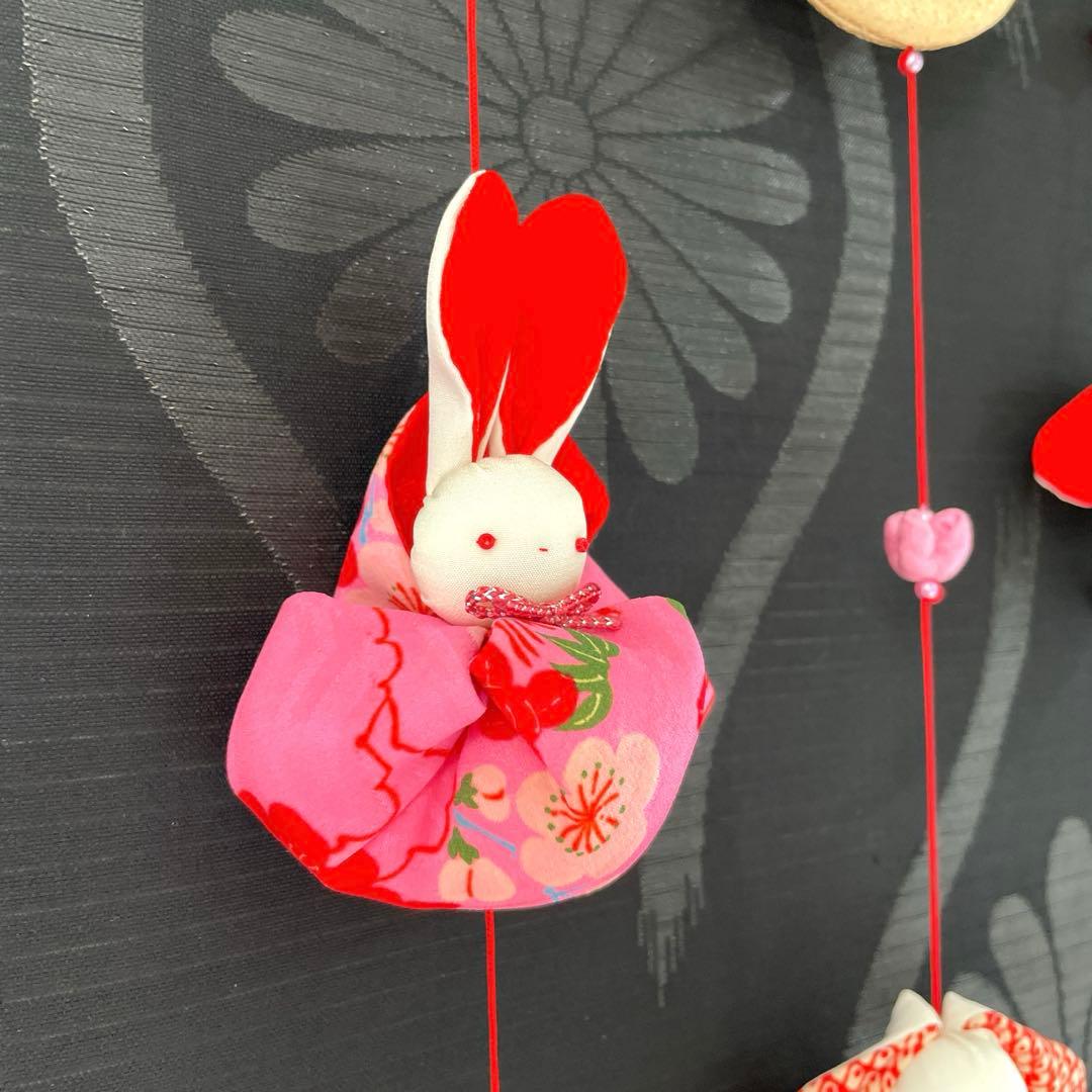 145 マチャケ　うさぎタペストリー　吊るし飾り　古布