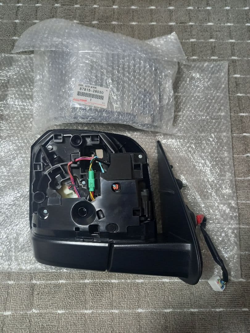 トヨタ 200系 ハイエース 6型 純正ドアミラー 左右セット(カメラ付き)