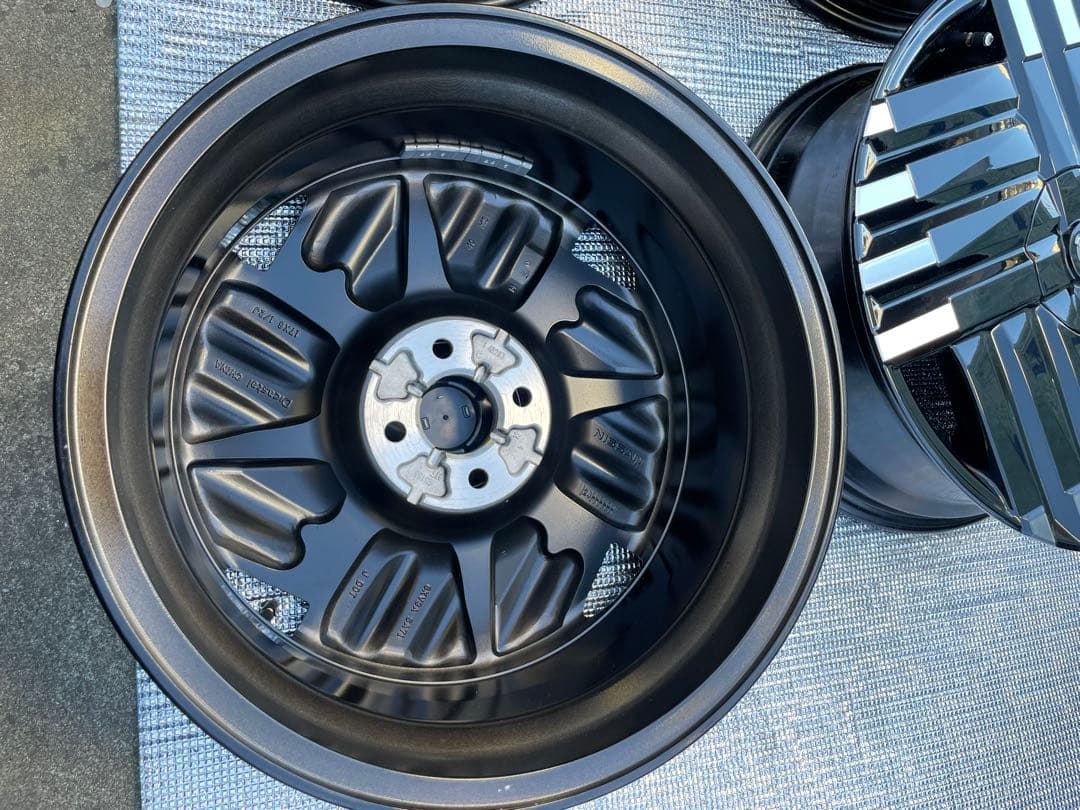 日産　E13 ノート　オーラ　純正ホイール　AURA