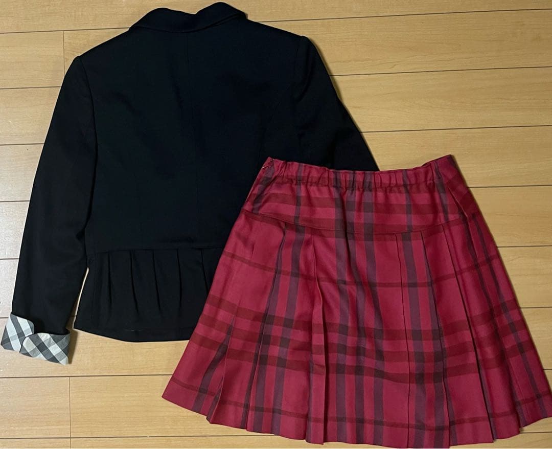 【美品】Burberryバーバリー160A スーツ　赤チェック　リボン付き