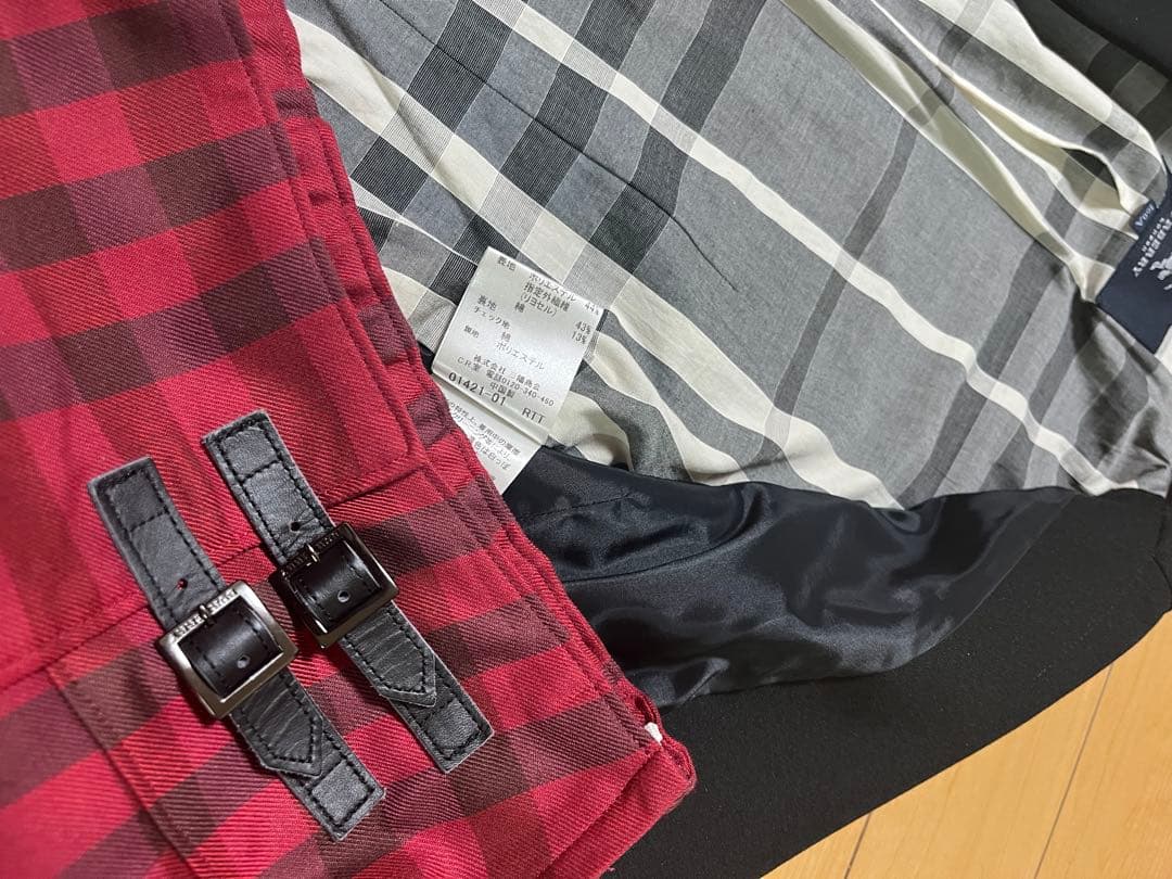 【美品】Burberryバーバリー160A スーツ　赤チェック　リボン付き