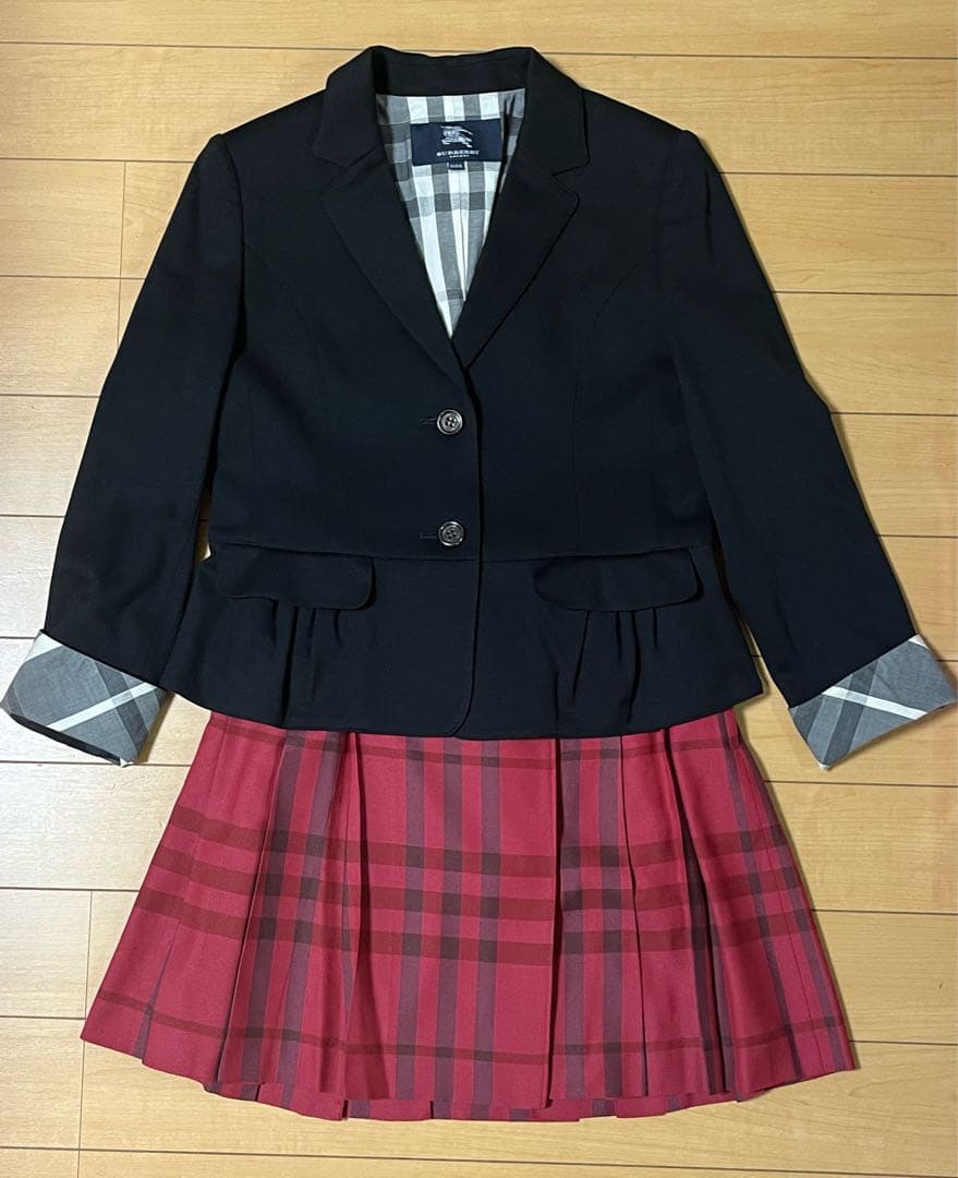 【美品】Burberryバーバリー160A スーツ　赤チェック　リボン付き