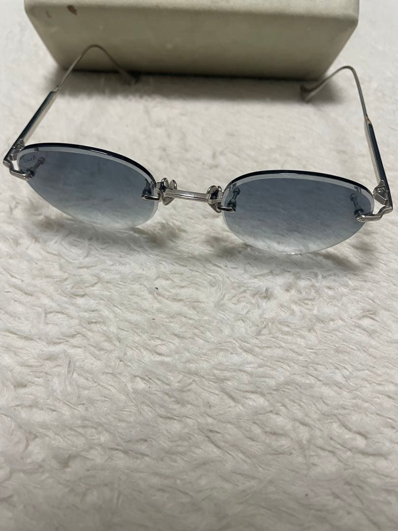 【じゅん中】Eque.M エクエム リムレス サングラスケース付き