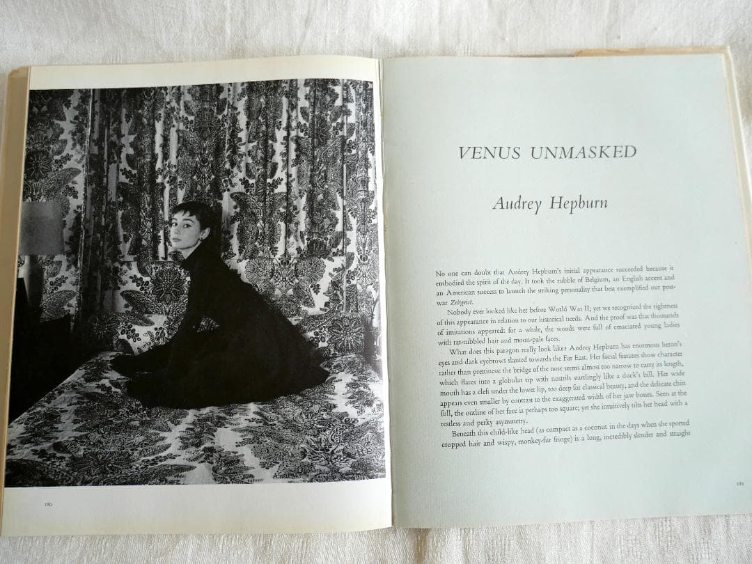 『the Face of the World 』 セシル・ビートン作品集