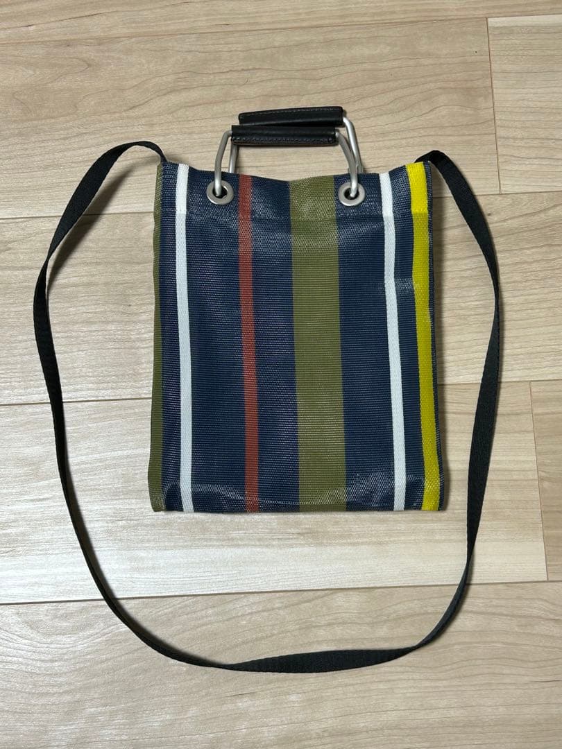 美品　定番MARNI マルニ フラワー カフェ ストライプミニショルダーバッグ