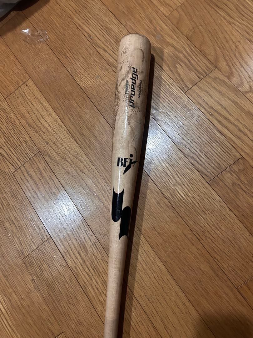 硬式用グローブ、バット